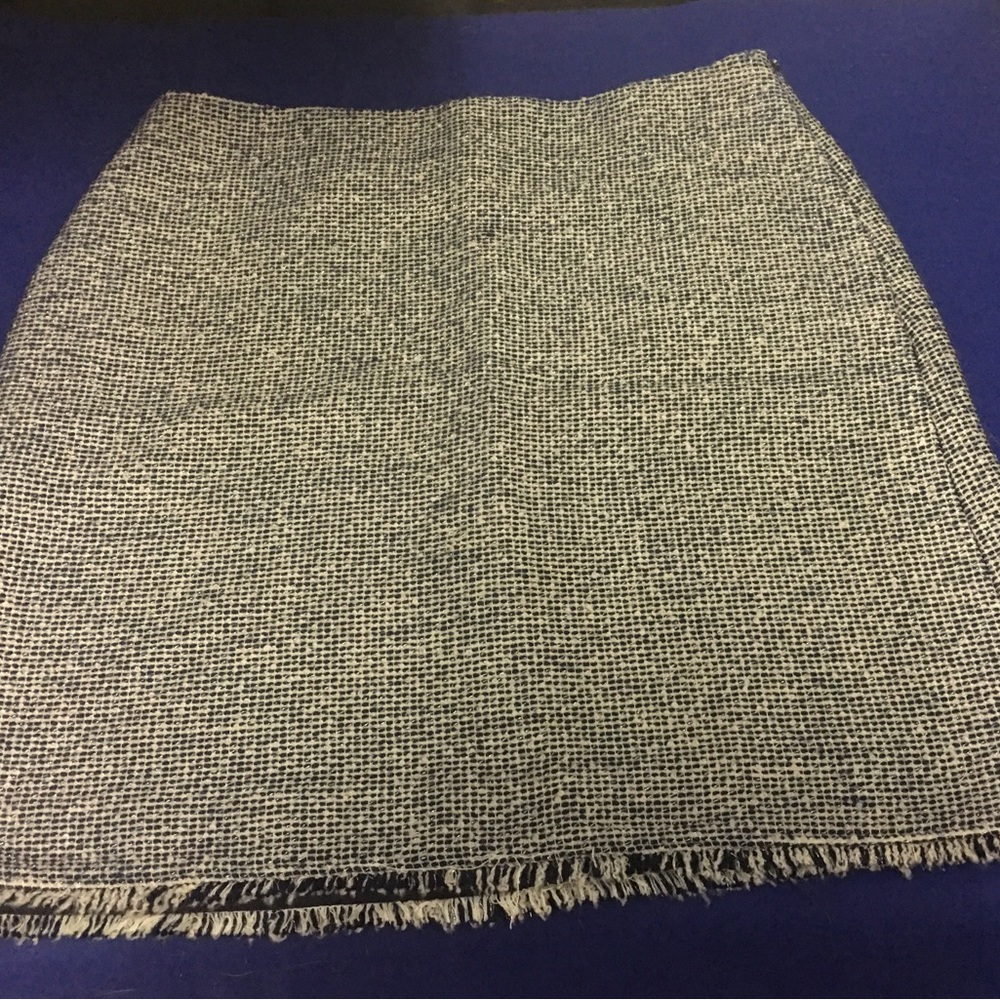 Banana Republic Skirt - Picture 6 of 7